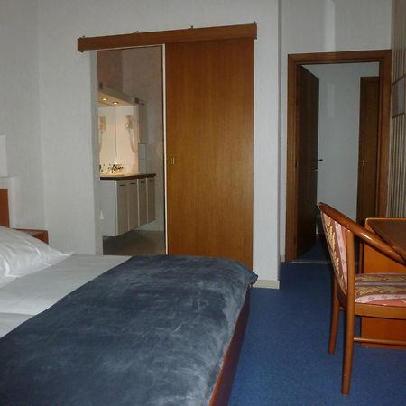 Hotel 'T Hert Genk Exteriér fotografie